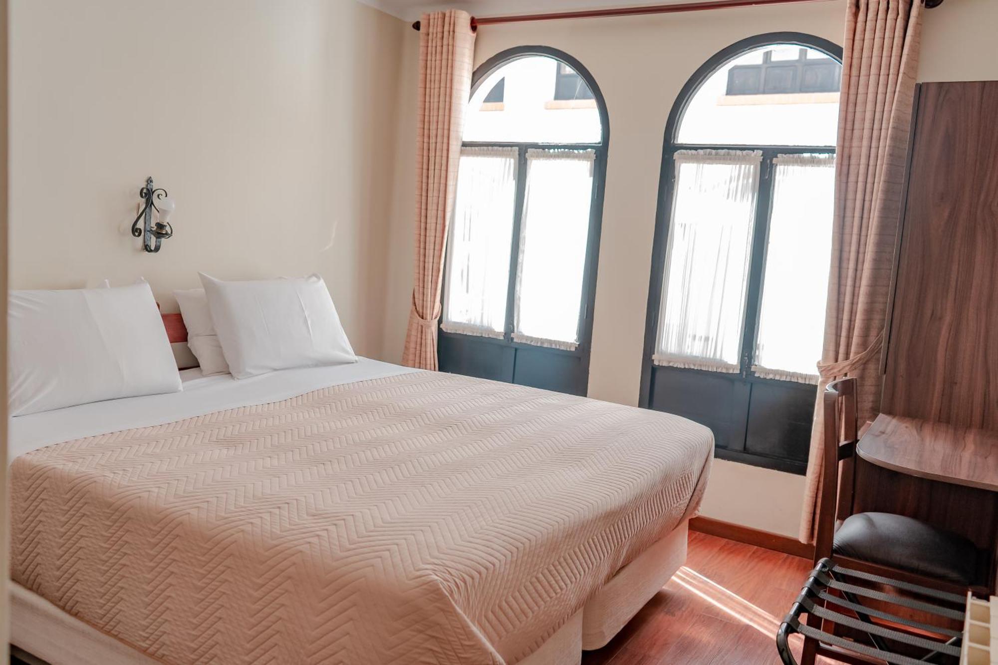 Guest house Colonial