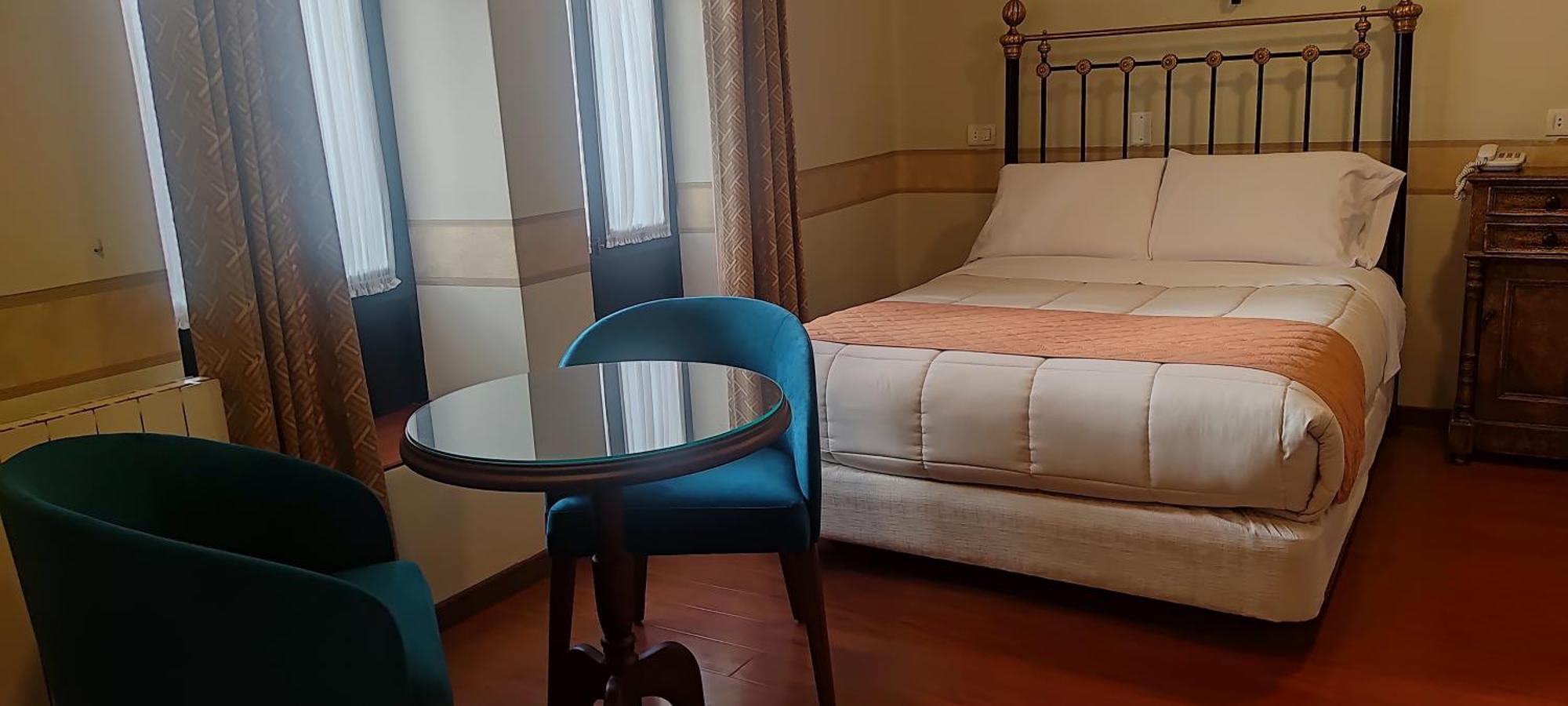 Guest house Colonial