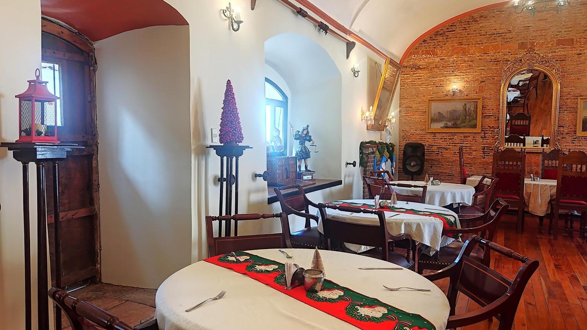 Guest house Colonial